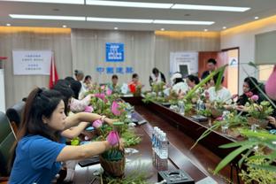 记者：努萨冬窗不会离开布鲁日，热刺商谈引进+回租交易方案